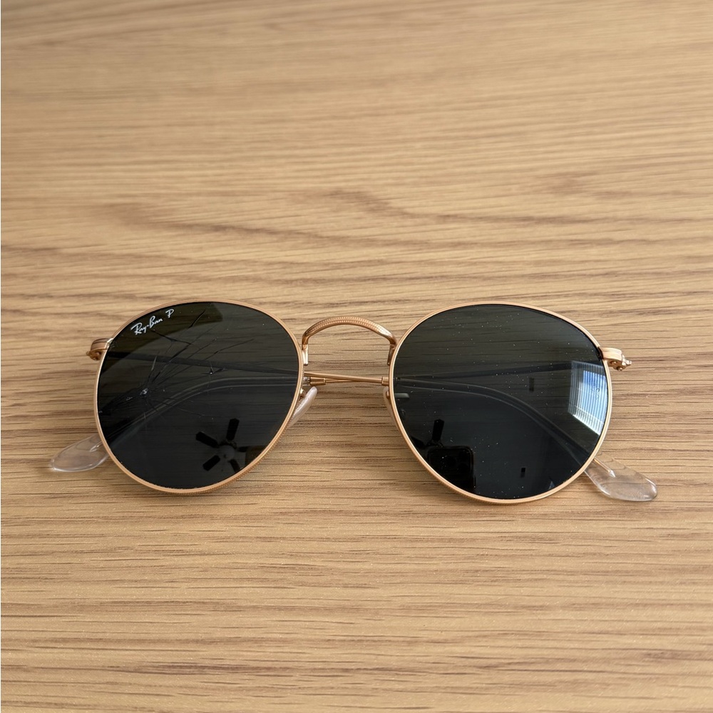 Ray-Ban Icons 50mm Round Metal Sunglasses Polarized with BROKEN LENS